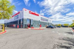 CubeSmart Self Storage - Phoenix - 2680 E Mohawk Ln 