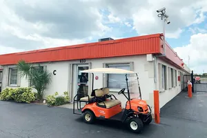 Public Storage - West Palm Beach - 833 S Military Trail 