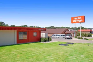 Public Storage - Irving - 3501 Country Club Road North 