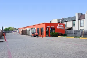 Public Storage - Dallas - 10540 Walnut Street 