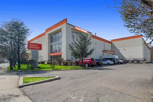 Public Storage - Hawthorne - 1080 Goffle Road 