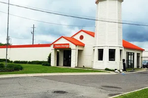 Public Storage - Southfield - 19350 W 8 Mile Rd 