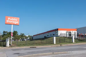 Public Storage - Baltimore - 1000 West Patapsco Ave 