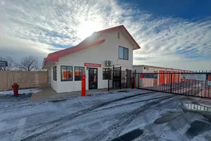 Public Storage - Apple Valley - 15075 Foliage Ave 