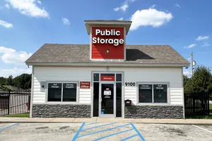 Public Storage - Louisville - 9100 Blue Lick Road 