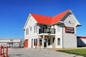 Public Storage - Kansas City - 8601 East 67th Terrace 