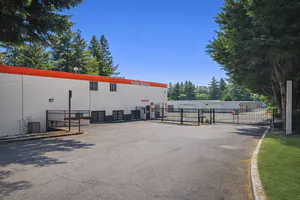 Public Storage - Lake Oswego - 801 N State Street 