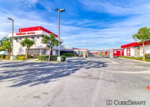 CubeSmart Self Storage - Long Beach - 2323 E. South St. 