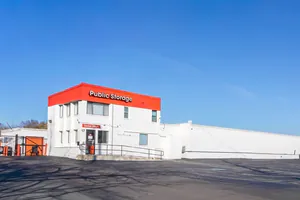 Public Storage - Oakbrook Terrace - 17 W 170 Roosevelt Road 