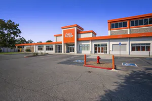 Public Storage - Santa Ana - 2200 E McFadden Ave 