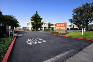 Public Storage - South San Francisco - 160 S Spruce Ave 