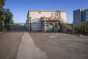 Public Storage - South San Francisco - 1 Oyster Point Blvd 