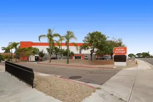 Public Storage - San Diego - 9890 Pacific Heights Blvd 