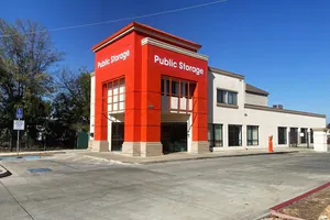 Public Storage - San Jose - 3900 Vistapark Drive 