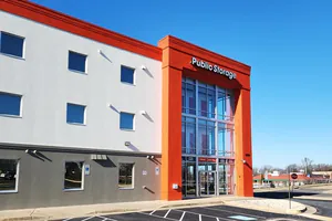 Public Storage - Seven Corners - 6319 Arlington Blvd 