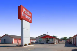 Public Storage - Oklahoma City - 8012 S Santa Fe 