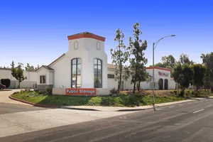 Public Storage - El Cajon - 3750 Willow Glen Drive 
