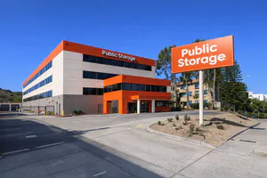 Public Storage - Los Angeles - 6701 S Sepulveda Blvd 