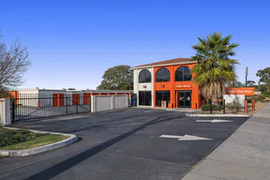 Public Storage - Pinole - 2624 Appian Way 