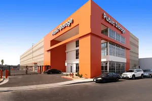 Public Storage - North Hollywood - 12610 Raymer Street 