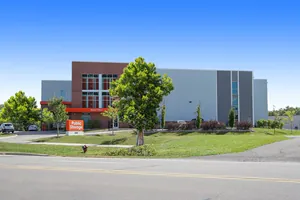 Public Storage - Commerce Township - 3220 E Oakley Park Rd 