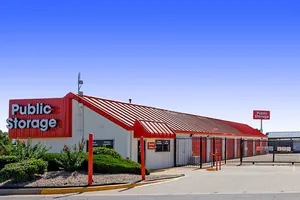 Public Storage - Yukon - 515 N Mustang Rd 