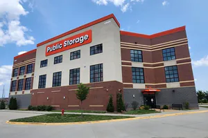 Public Storage - Lenexa - 11925 Santa Fe Trail Drive 