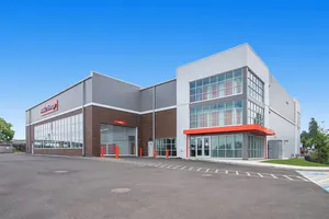 Public Storage - Portland - 3260 NE Columbia Blvd 
