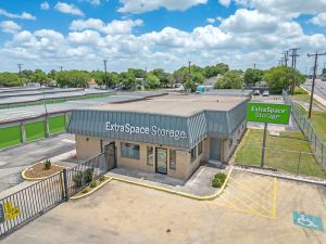 Extra Space Storage - 3097 - San Antonio - Marbach Road 