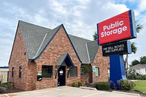 Public Storage - Oklahoma City - 8200 N Western Ave 