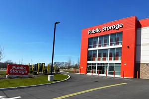 Public Storage - Johnston - 1825 Plainfield Pike 