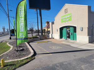 Extra Space Storage - 2243 - San Antonio - 10835 N Interstate 35 