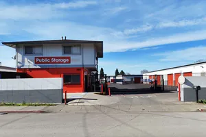 Public Storage - Santa Rosa - 555 Roseland Ave 