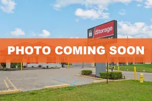 Public Storage - Livonia - 11960 Farmington Rd 