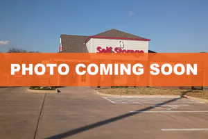 Public Storage - Wichita - 9750 East Harry St 